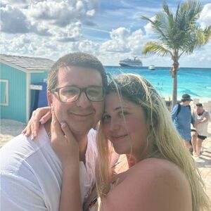 Meet your Posher, Avery